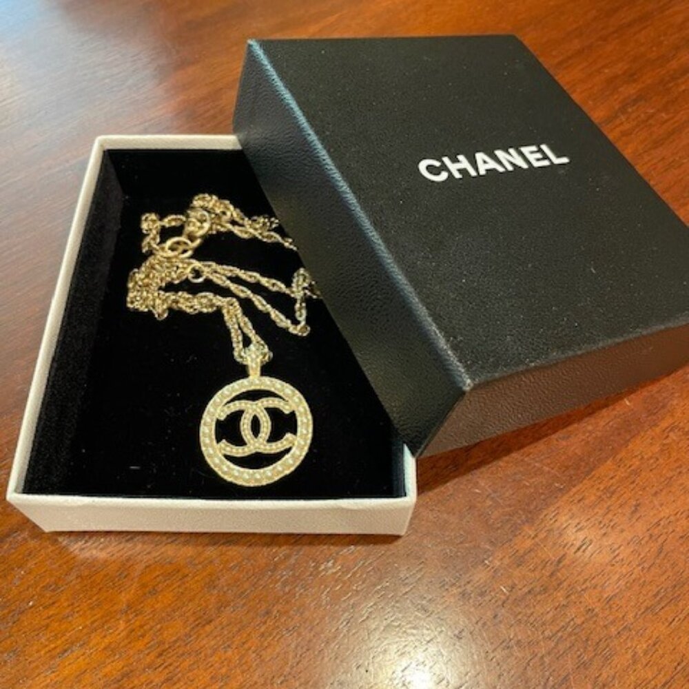 Chanel CC Logo Pearl Round Pendandt Necklace- Gold Tone, Made in France